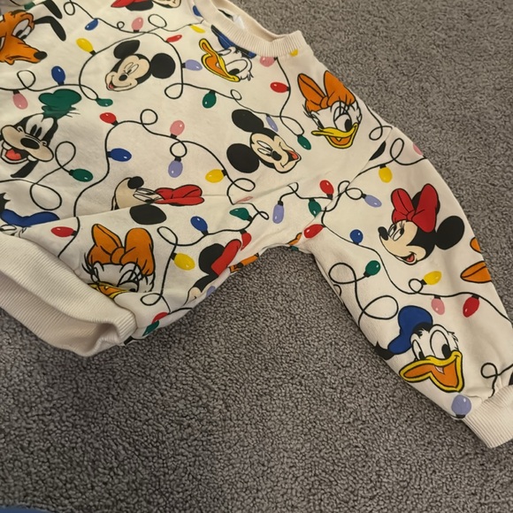 Zara Disney Christmas Lights Sweater - Picture 4 of 6